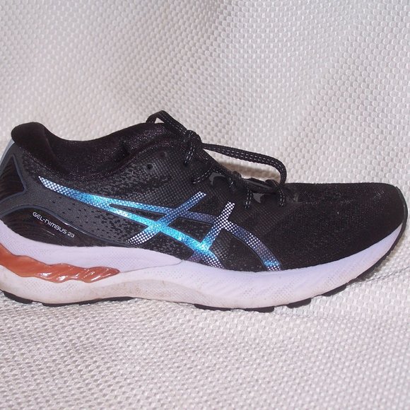ASICS  GEL NIMBUS 23  LADIES' RUNNING SHOES  SIZE: 8.5....MSRP $150.00 - Picture 1 of 5
